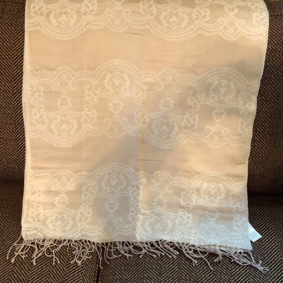 Beige and Cream Floral Scarf - Picture 5 of 5